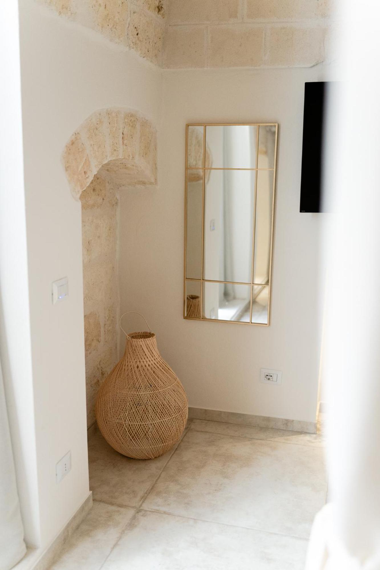 Aurluna Luxury Suites Bari Exterior photo